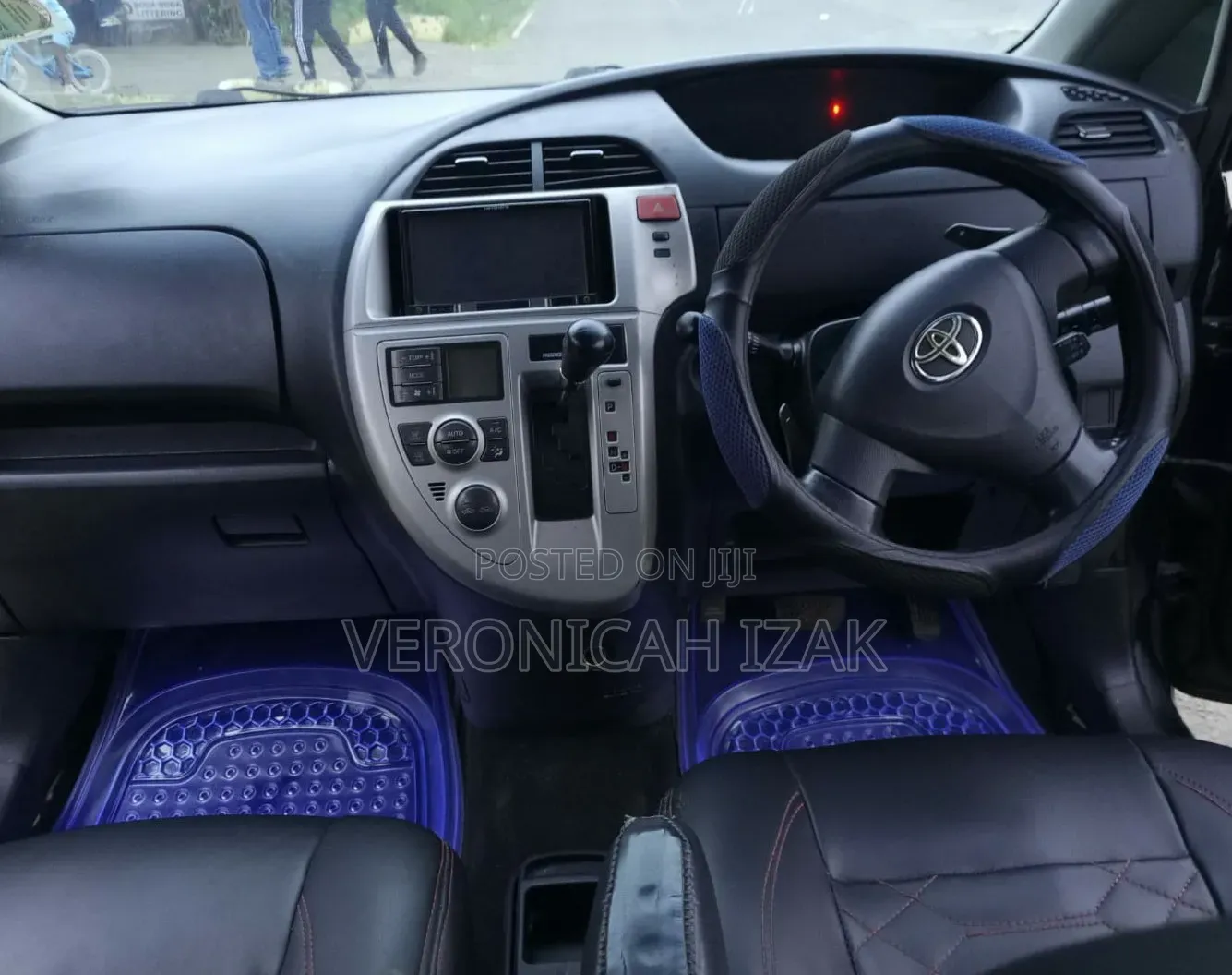 Toyota Ractis 2009 Black
