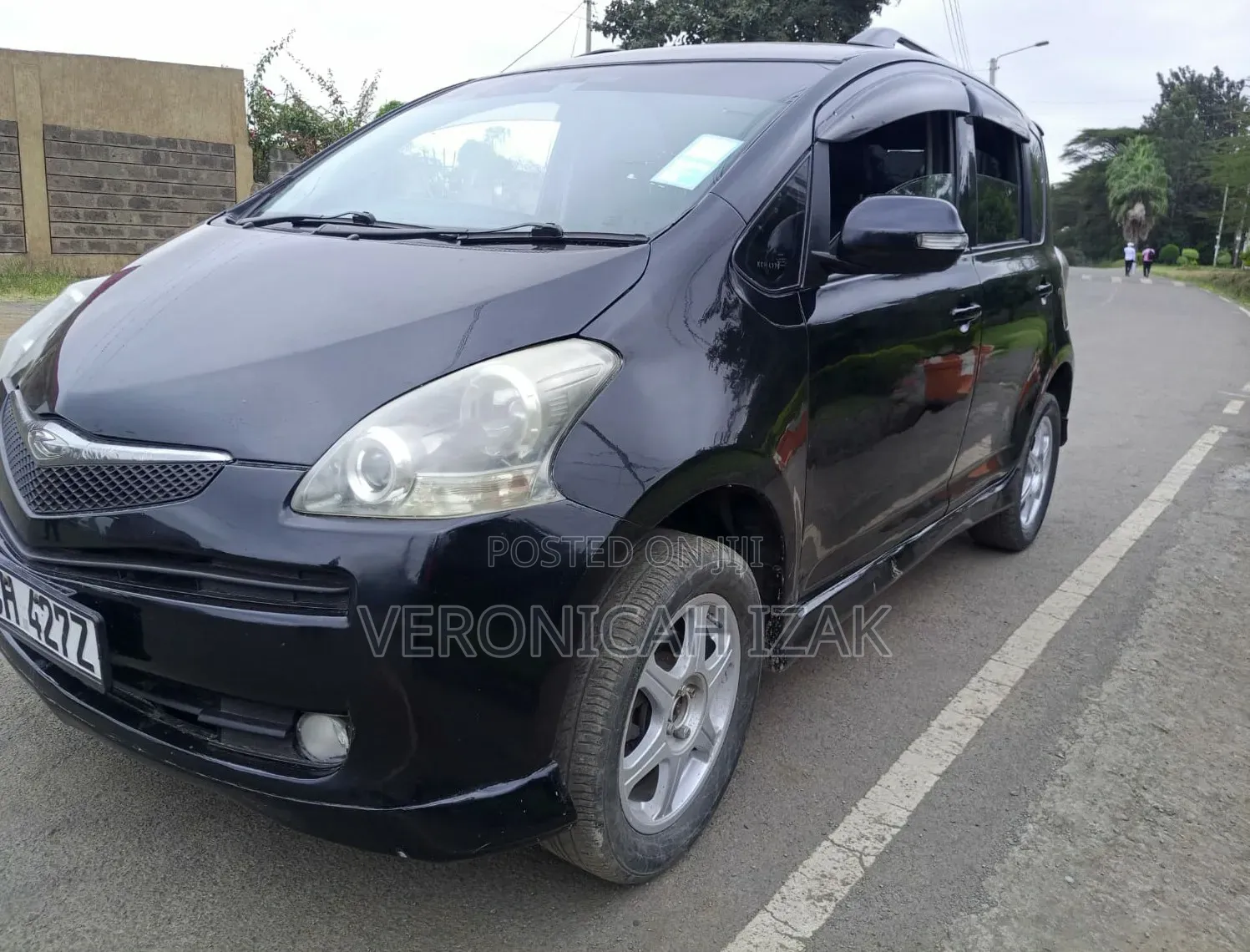 Toyota Ractis 2009 Black