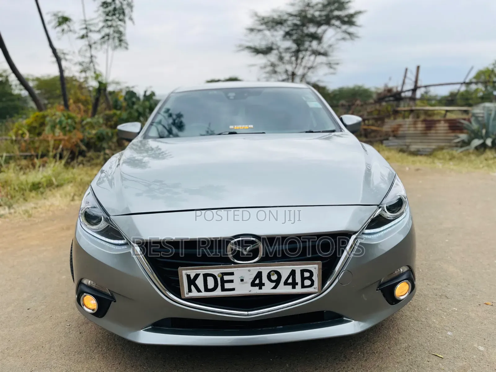 Mazda Axela SV Premium 2014 Silver