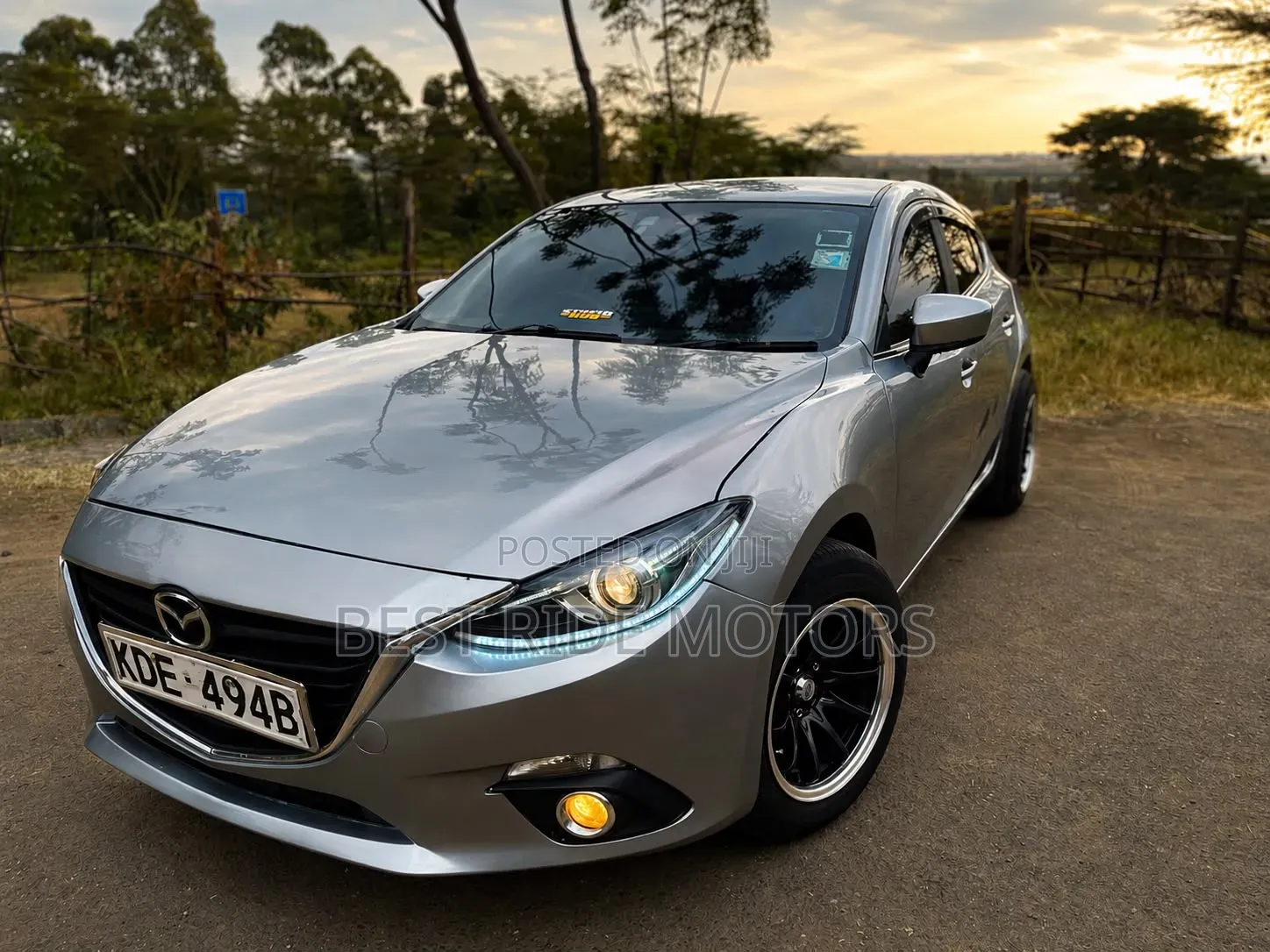 Mazda Axela SV Premium 2014 Silver