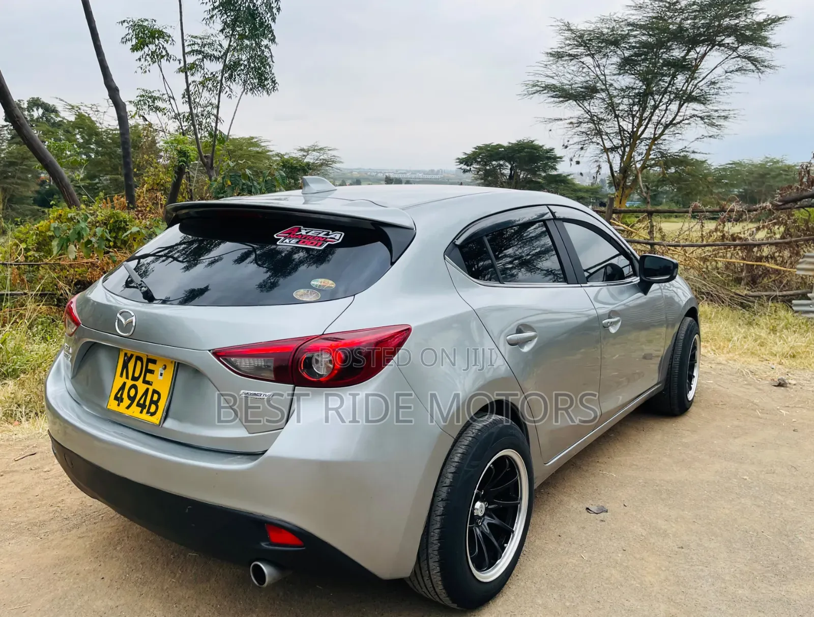 Mazda Axela SV Premium 2014 Silver