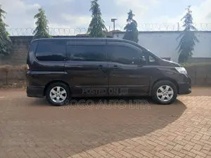 Nissan Serena 2010 Red