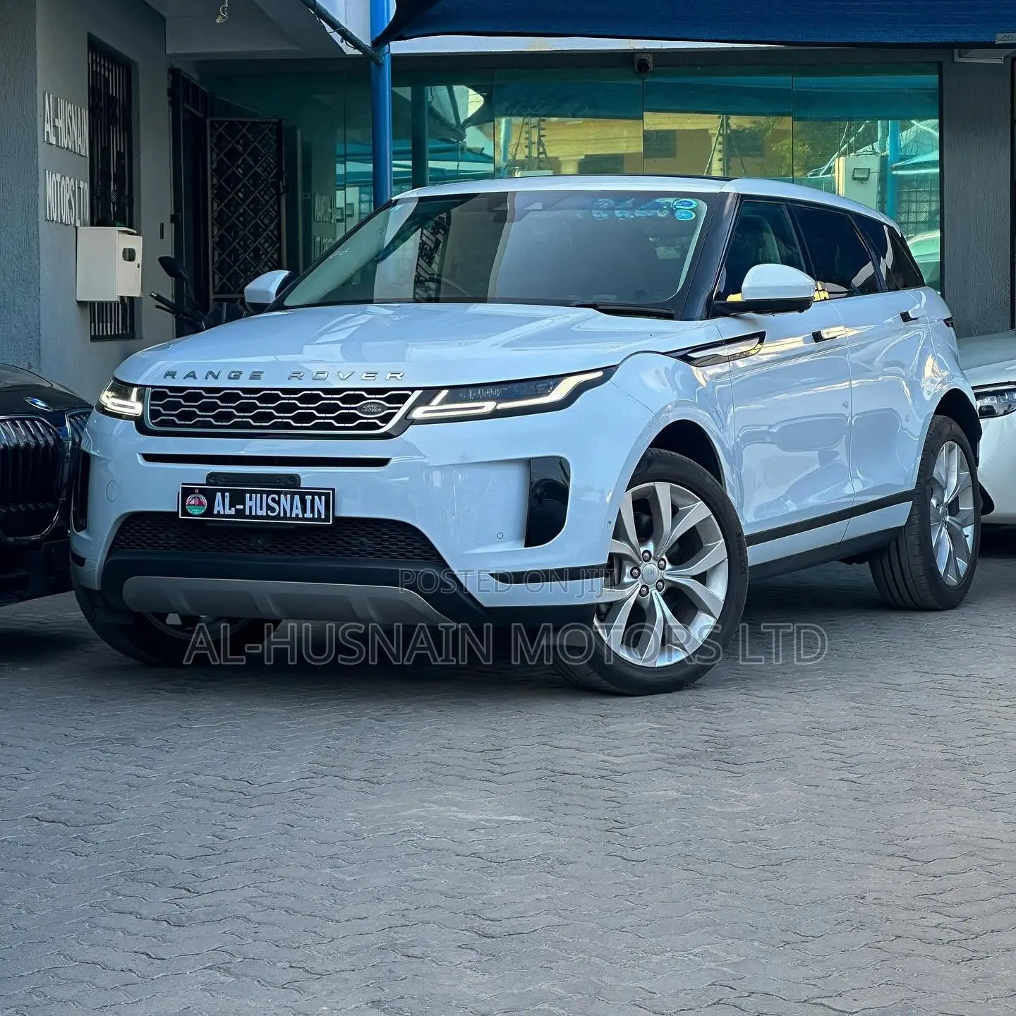 Land Rover Range Rover Evoque SE 4x4 5-Door 2019 Pearl