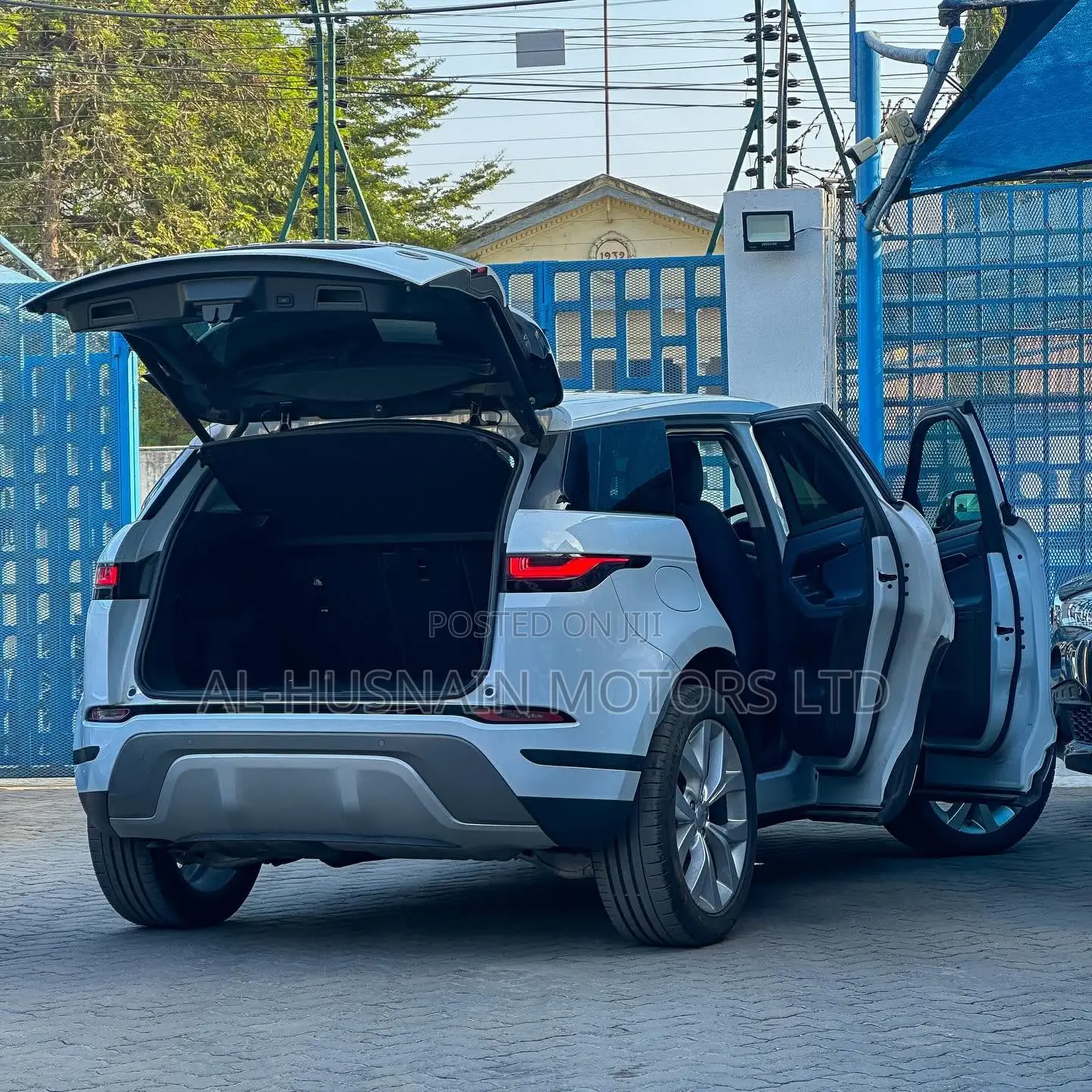 Land Rover Range Rover Evoque SE 4x4 5-Door 2019 Pearl