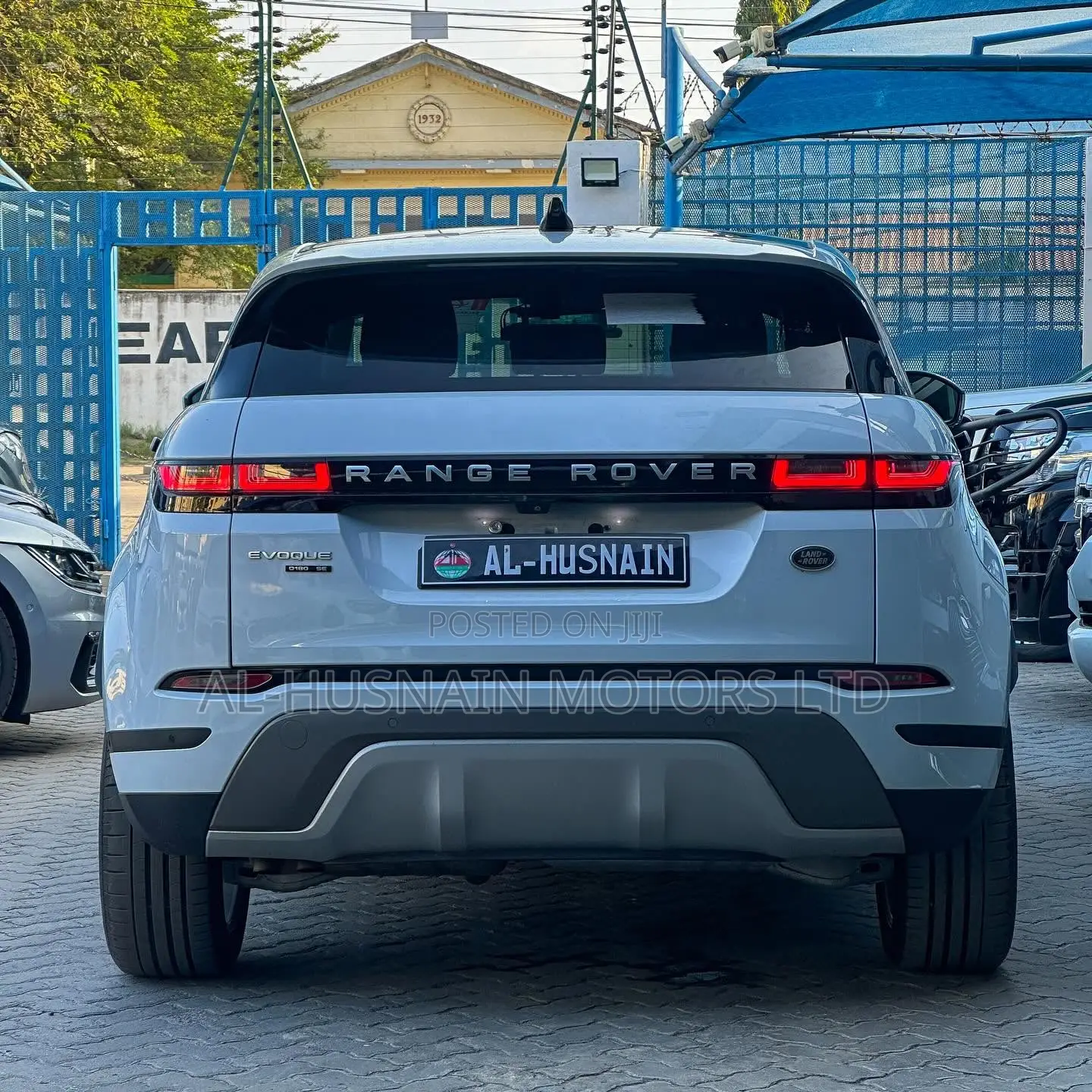 Land Rover Range Rover Evoque SE 4x4 5-Door 2019 Pearl