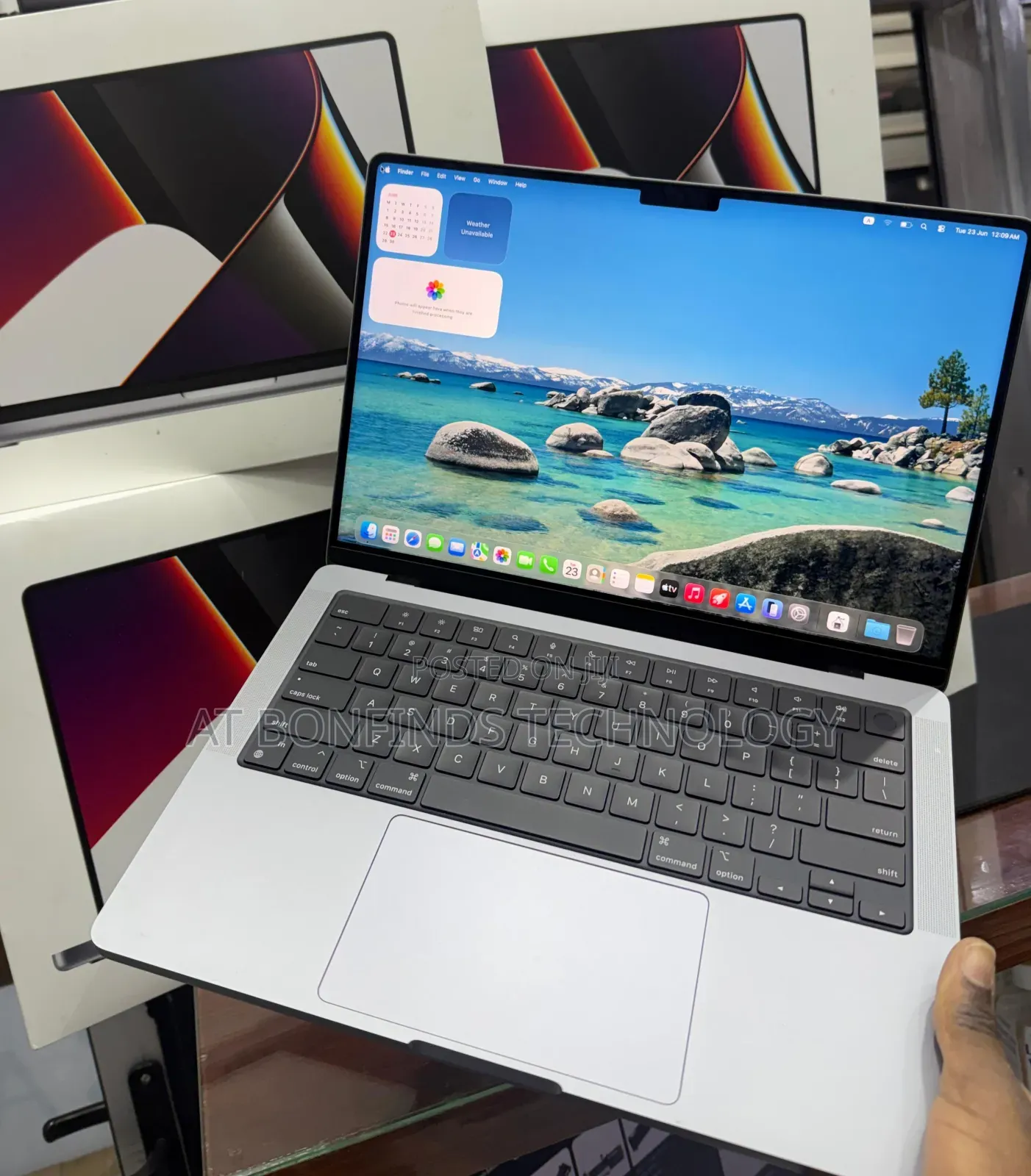 Laptop Apple MacBook Pro 2021 M1 16GB Apple M1 Pro SSD 512GB