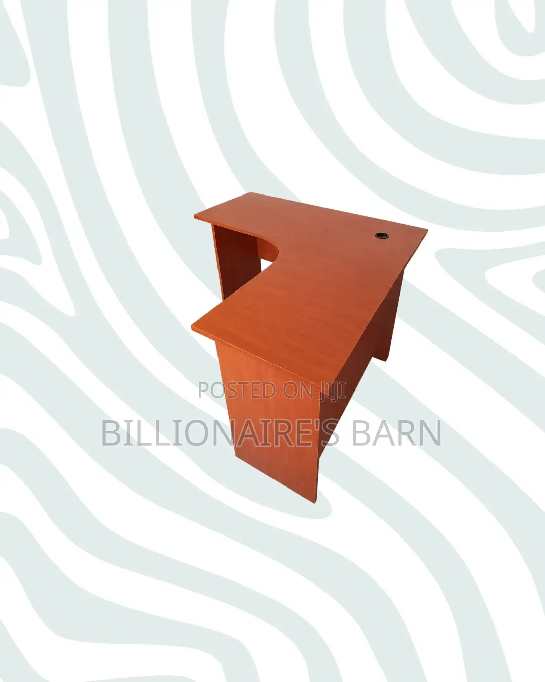 Compact 4x4ft L-Shaped Corner Desk for Smooth Computer Work Routines
