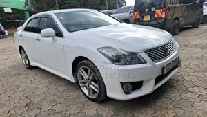 Toyota Crown 2012 White