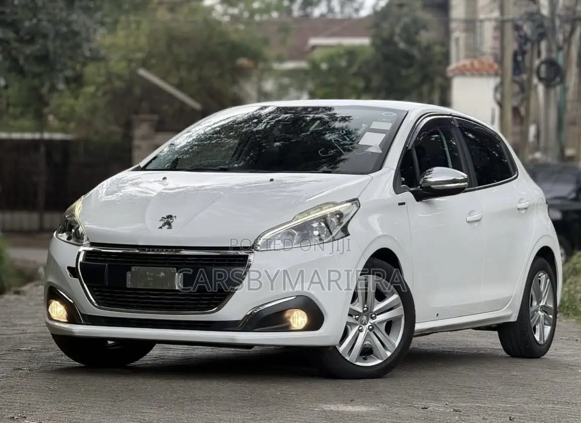 Peugeot 208 2019 White