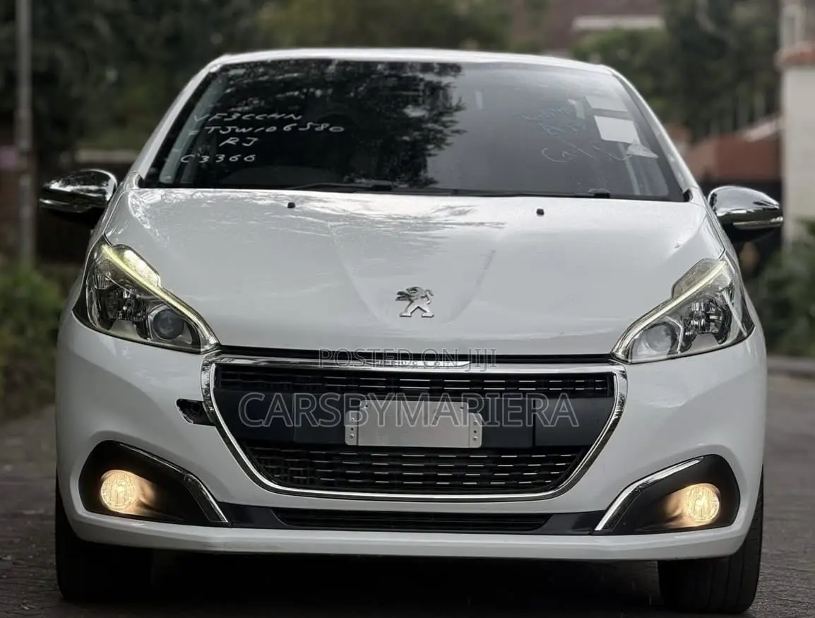 Peugeot 208 2019 White