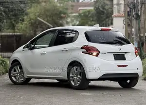 Peugeot 208 2019 White