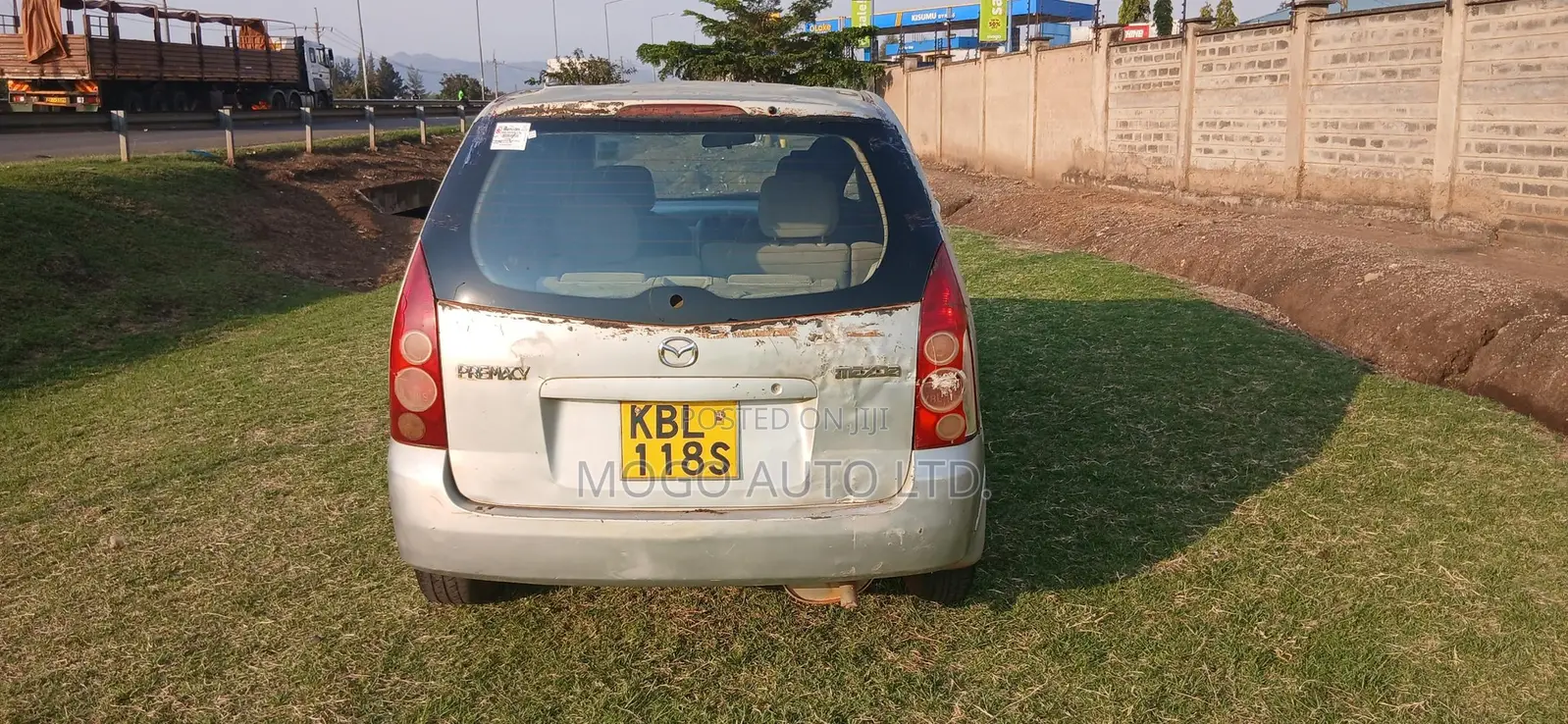Mazda Premacy 2003 Silver