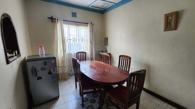 4bdrm Bungalow in Rimpa for rent - thumbnail 8