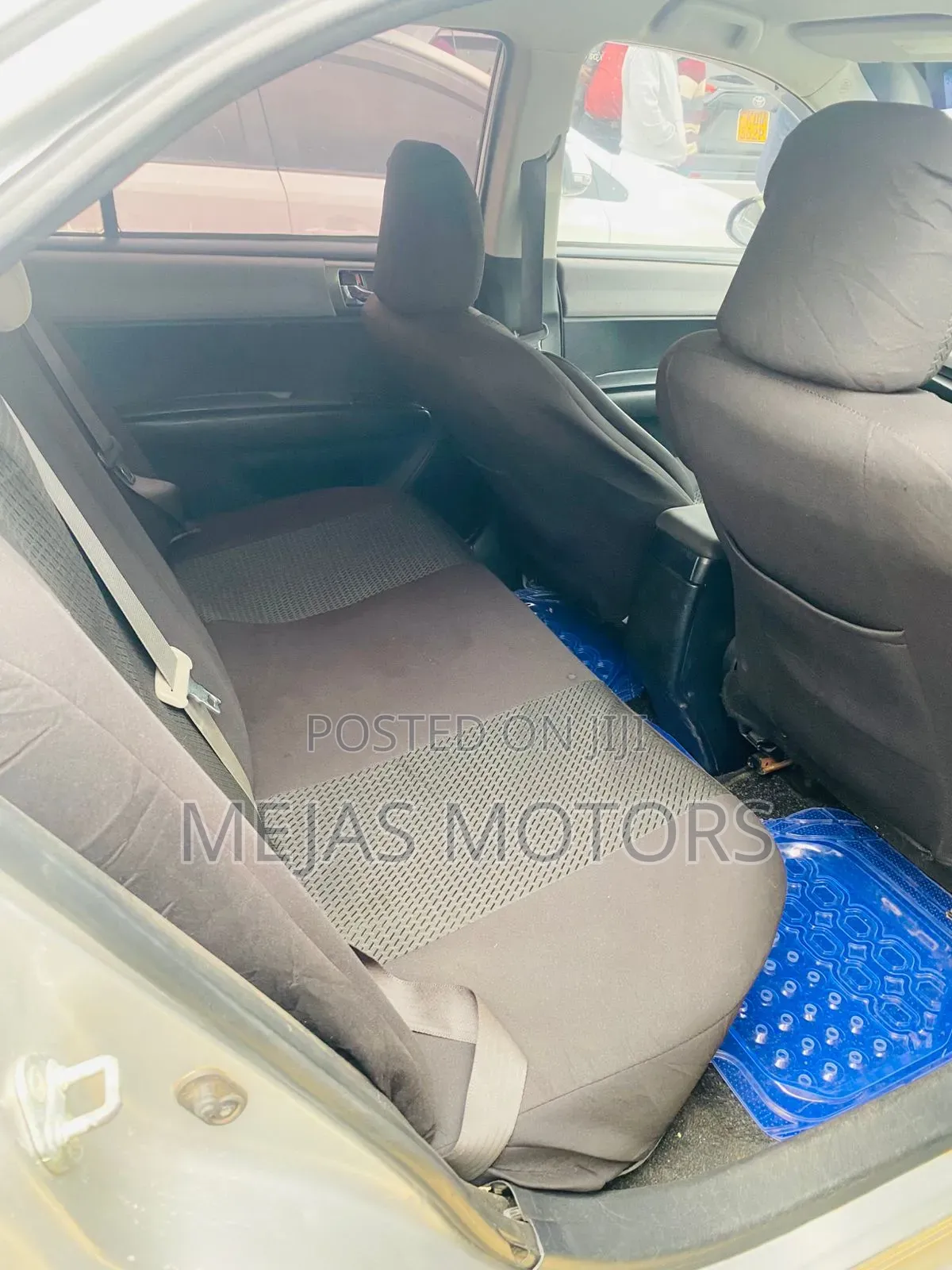Toyota Axio 2013 Silver