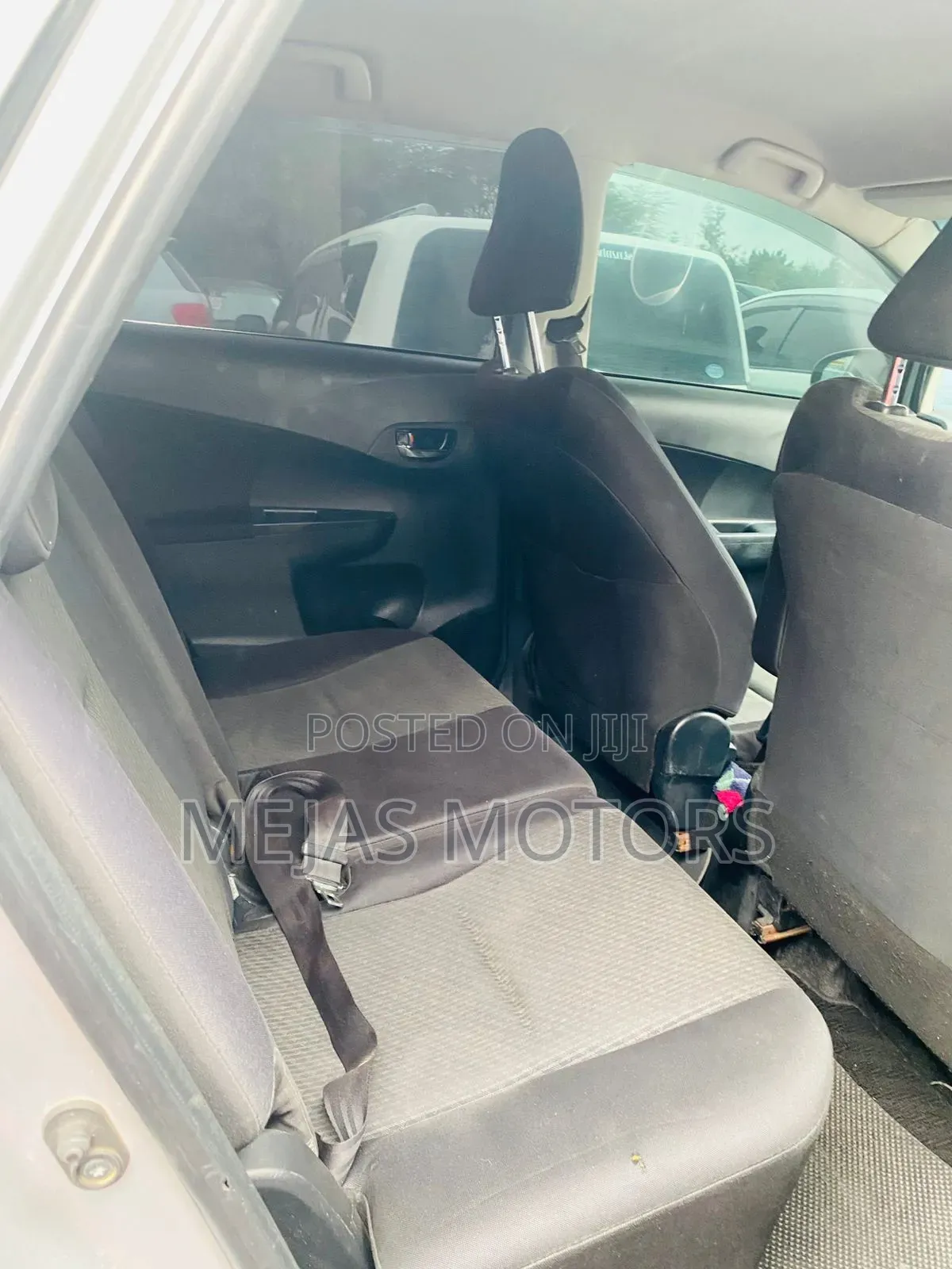 Toyota Axio 2013 Silver