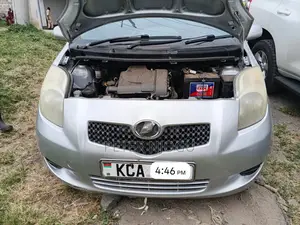 Toyota Vitz 2008 Gray