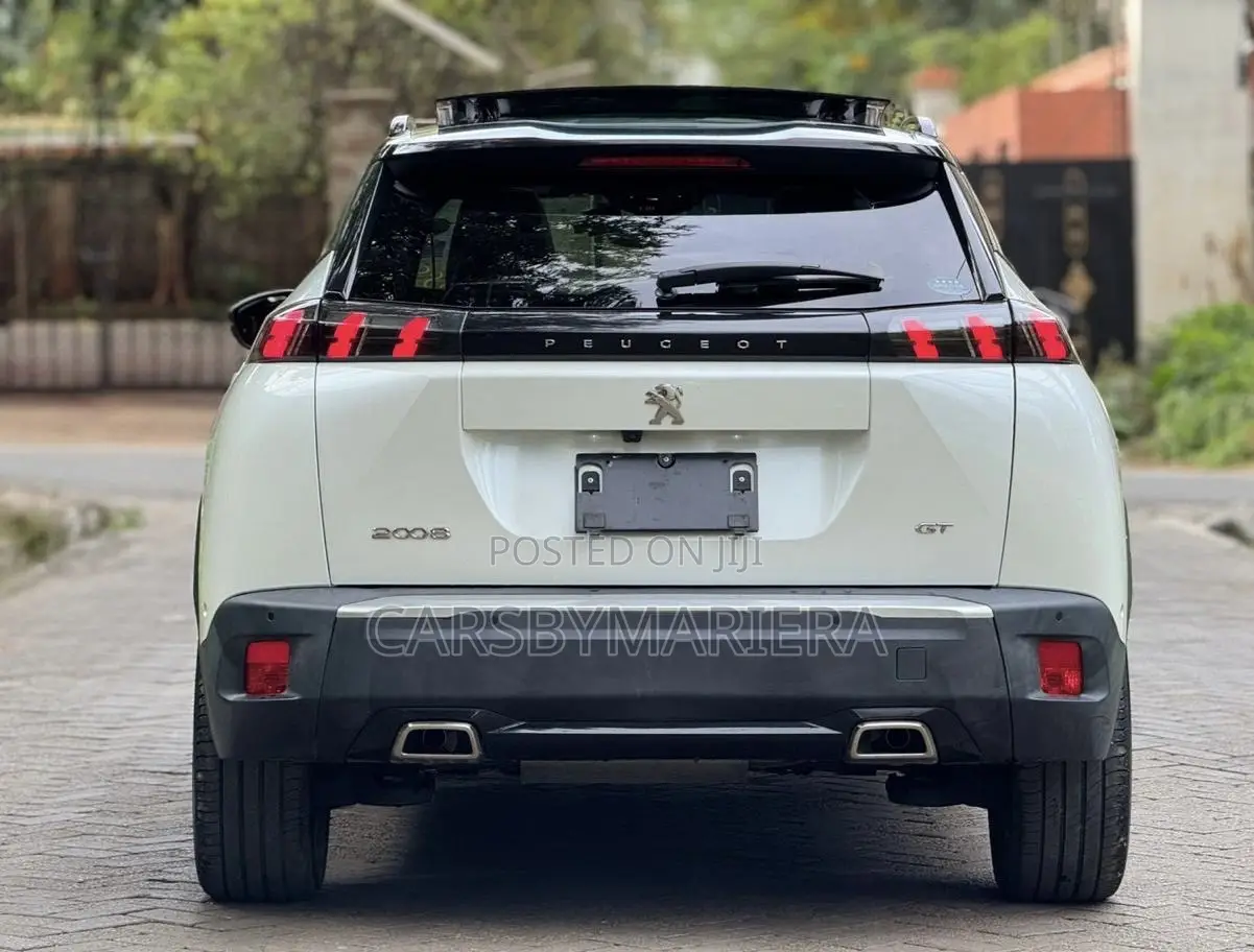Peugeot 2008 1.2 PureTech (130 Hp) 2021 White