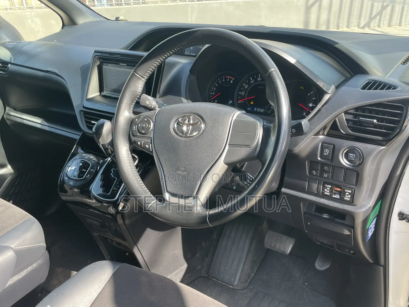 Toyota Noah 2.0 FWD (8 Seater) 2019 White