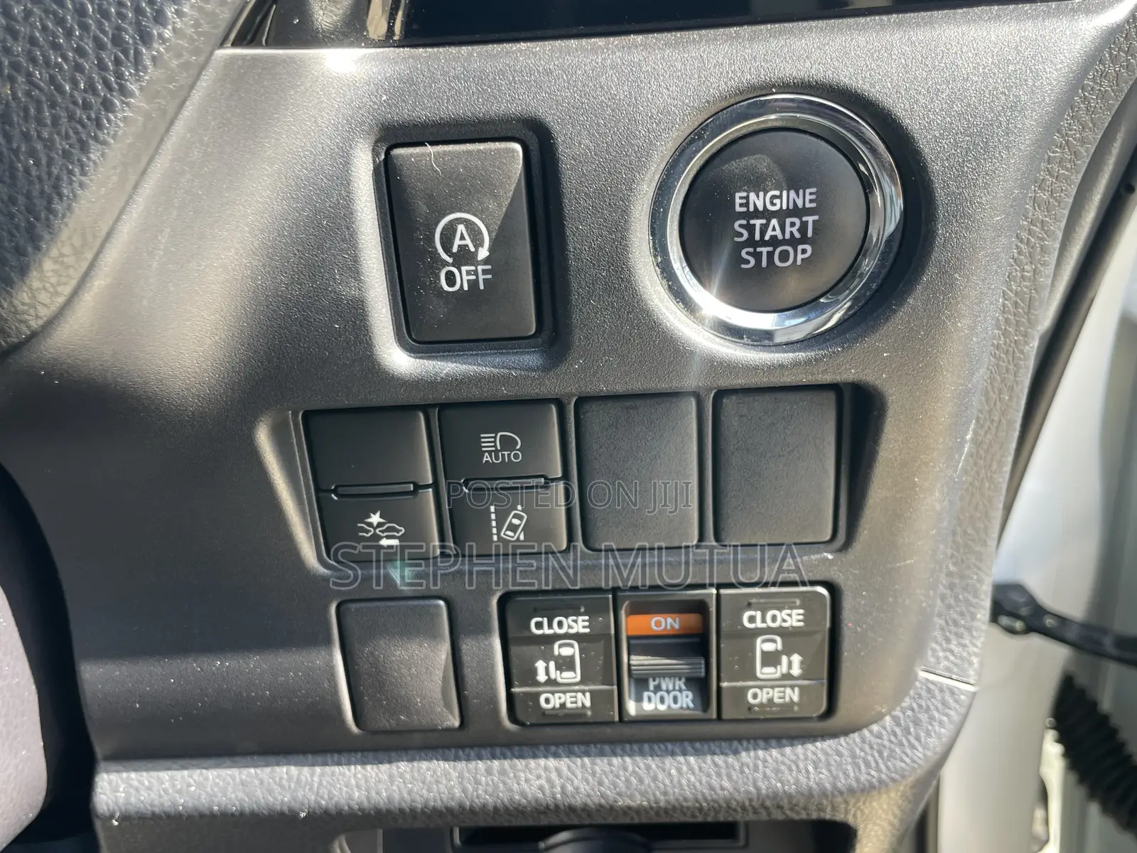 Toyota Noah 2.0 FWD (8 Seater) 2019 White