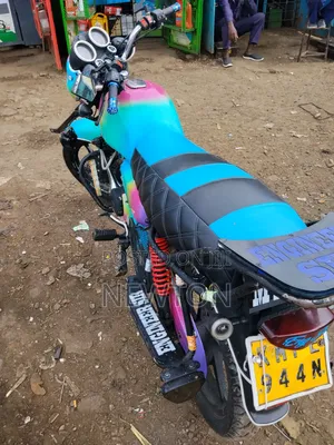Bajaj Boxer 150 UG 2019 Black