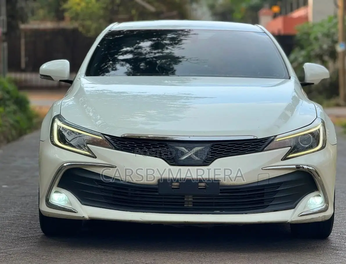 Toyota Mark X 2.5 RWD 2016 White