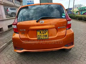 Nissan Note 2016 Orange