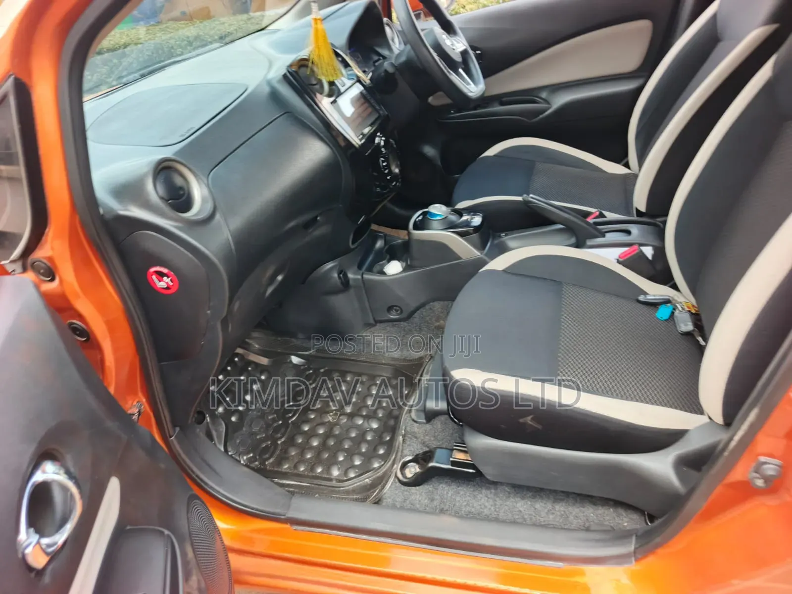 Nissan Note 2016 Orange
