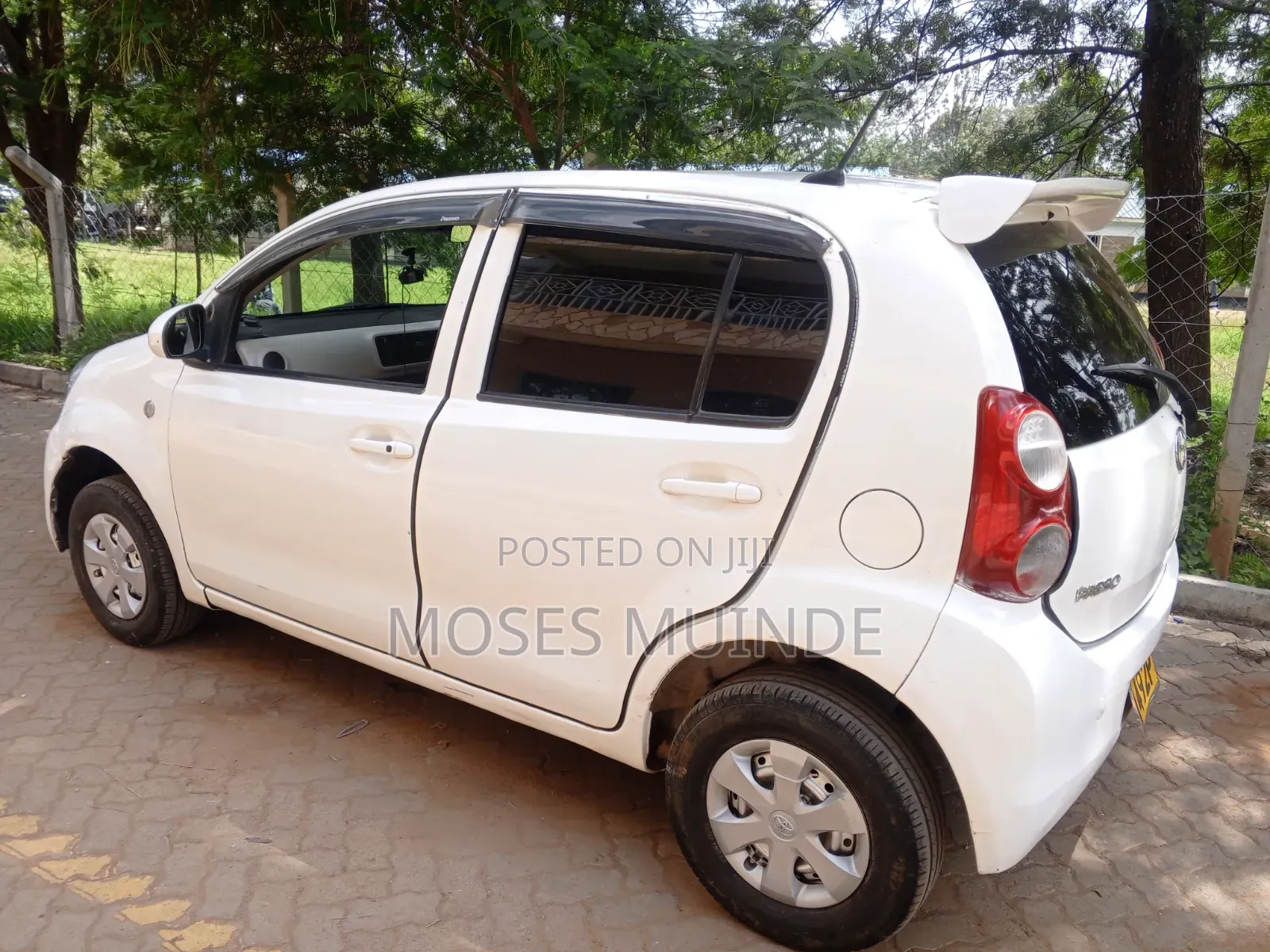 Toyota Passo 2012 White