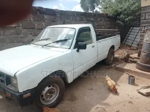 Isuzu Tougher 1996 White