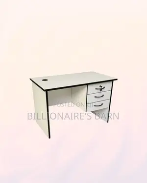 Compact 0.9m Wooden Desk for Daily Paperwork and Tasks