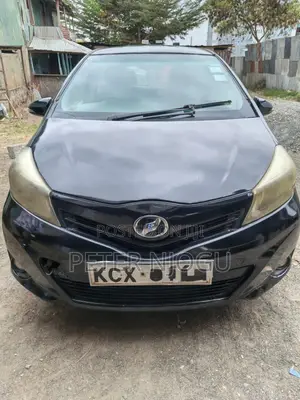 Toyota Vitz 2013 Black