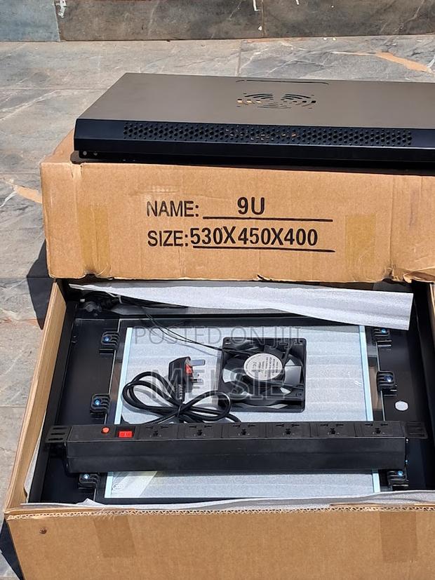 Professional 9u Network Server Rack Cabinet 530×450×400mm