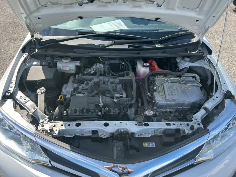 Toyota Axio 1.5 Hybrid 2WD 2020 White