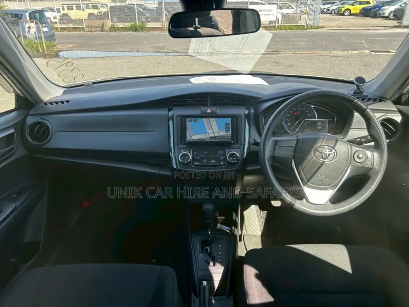 Toyota Axio 1.5 Hybrid 2WD 2020 White