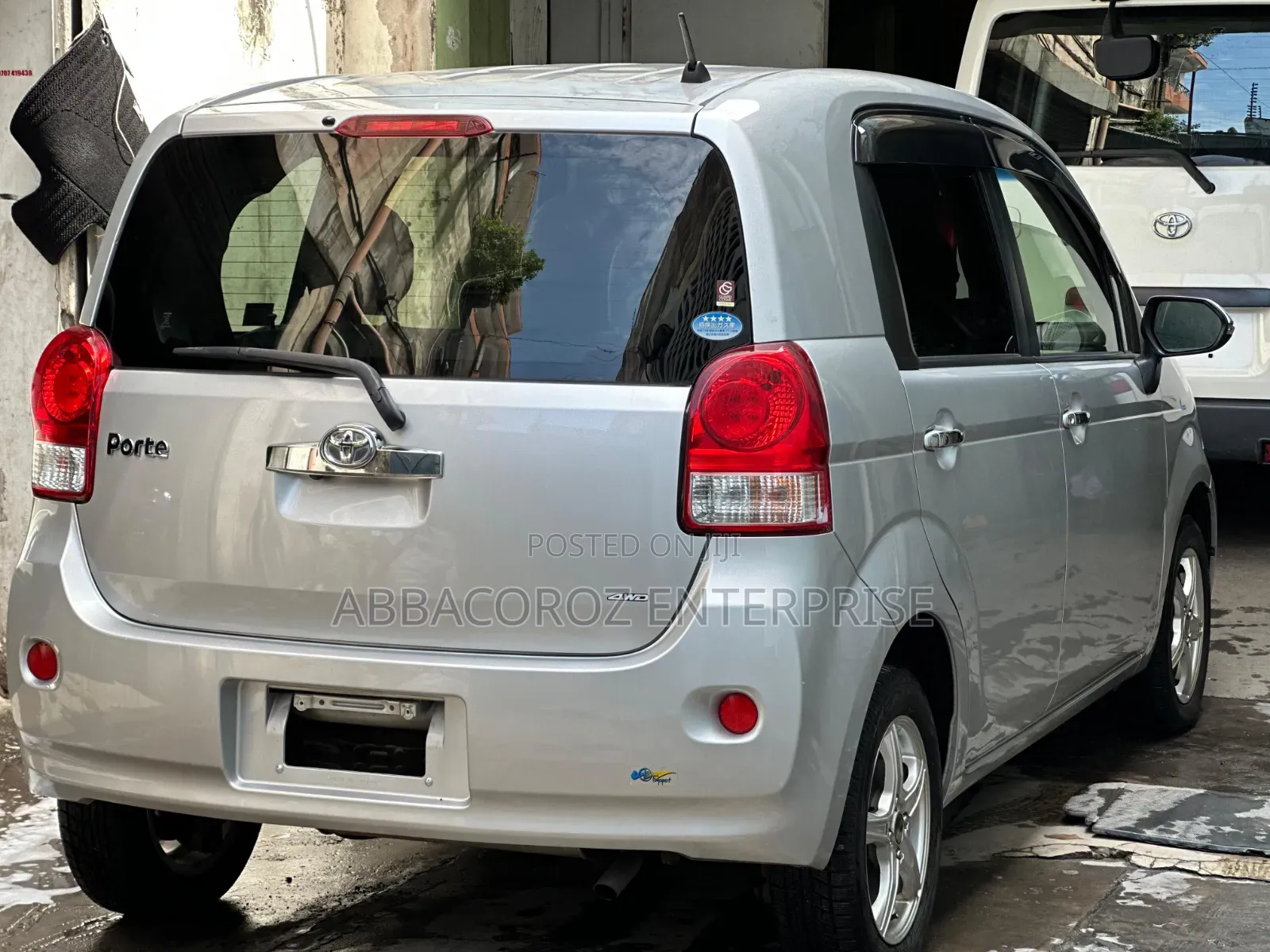 Toyota Porte 2019 Silver