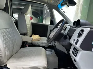 Toyota Porte 2019 Silver