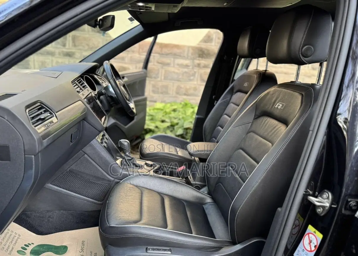 Volkswagen Tiguan 2.0T SE AWD 4MOTION 2019 Black