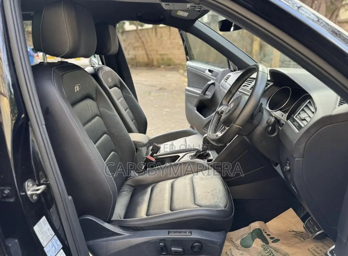 Volkswagen Tiguan 2.0T SE AWD 4MOTION 2019 Black
