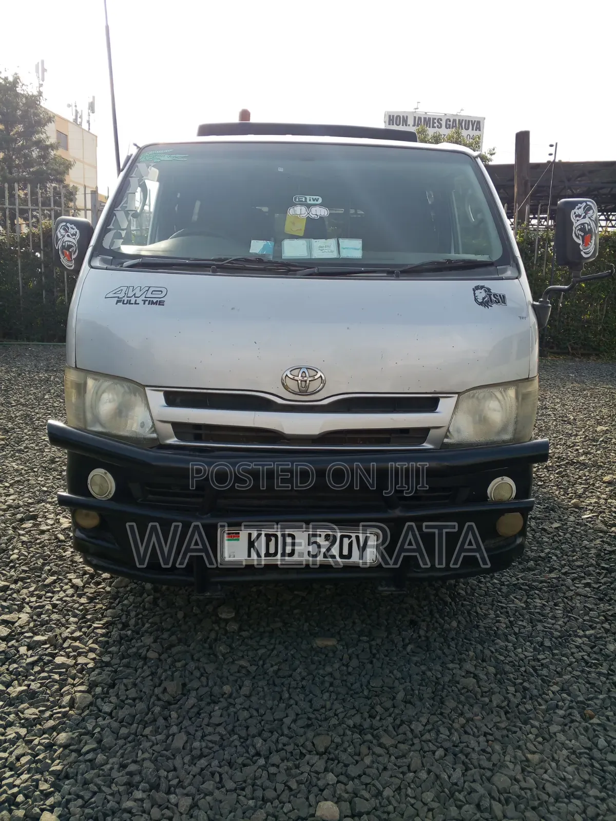 Toyota HiAce 2014 Silver