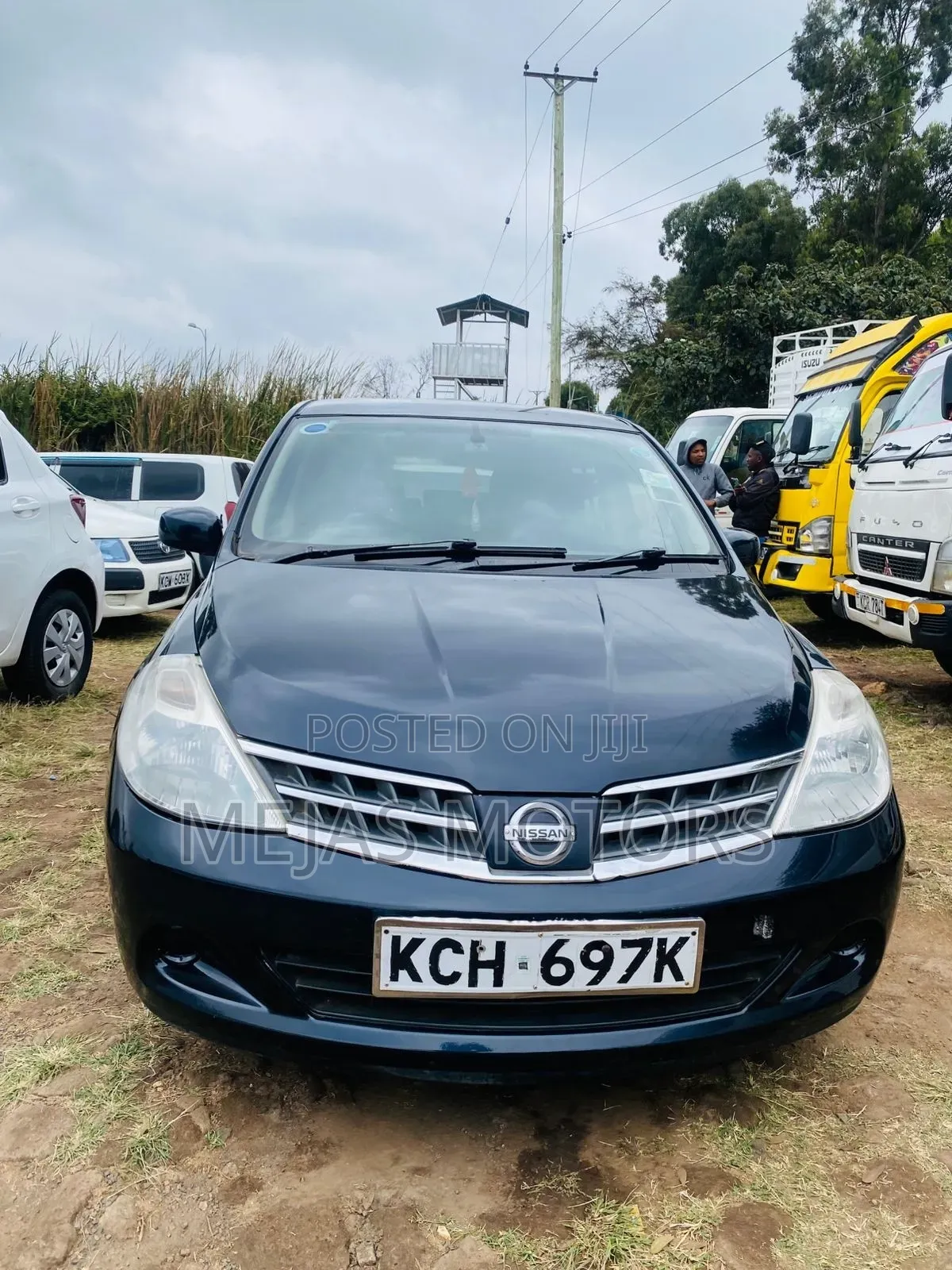 Nissan Tiida 2010 Black