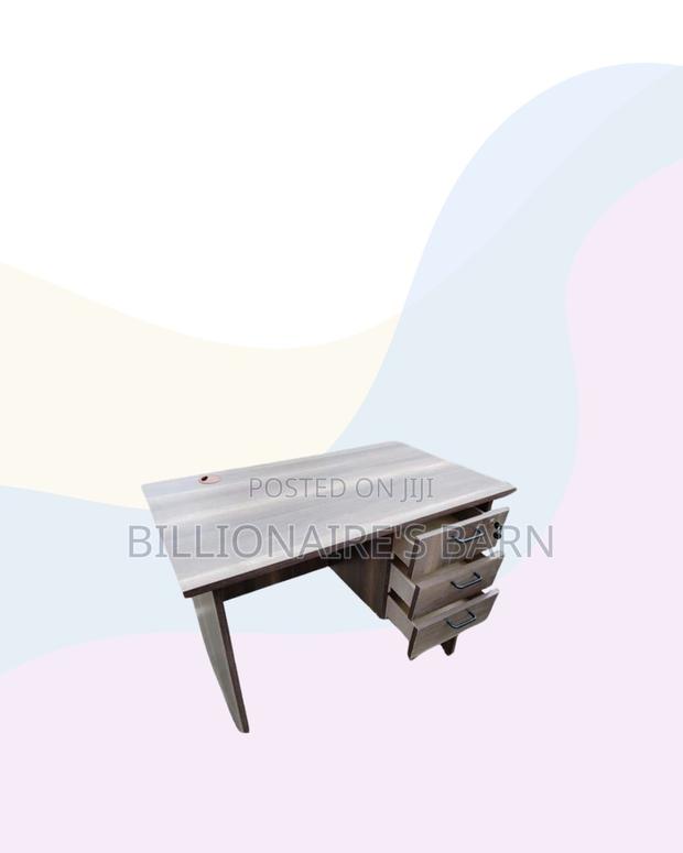 Compact 1m Wooden Desk for Reliable Workday Organisation