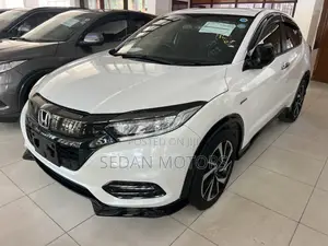 Honda Vezel 2019 White