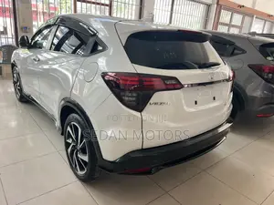 Honda Vezel 2019 White