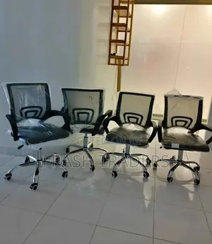 Executive Swivel Office Chair With Mesh Back
