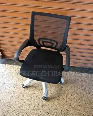 Executive Swivel Office Chair With Mesh Back