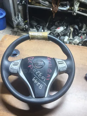 Nissan X-Trail Nt-32 Stearing Wheel With Airbag.