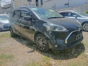 Toyota Sienta 2017 Black