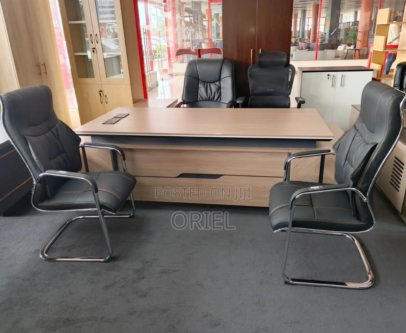 Office Desk : 2.4m L-Shaped Desk