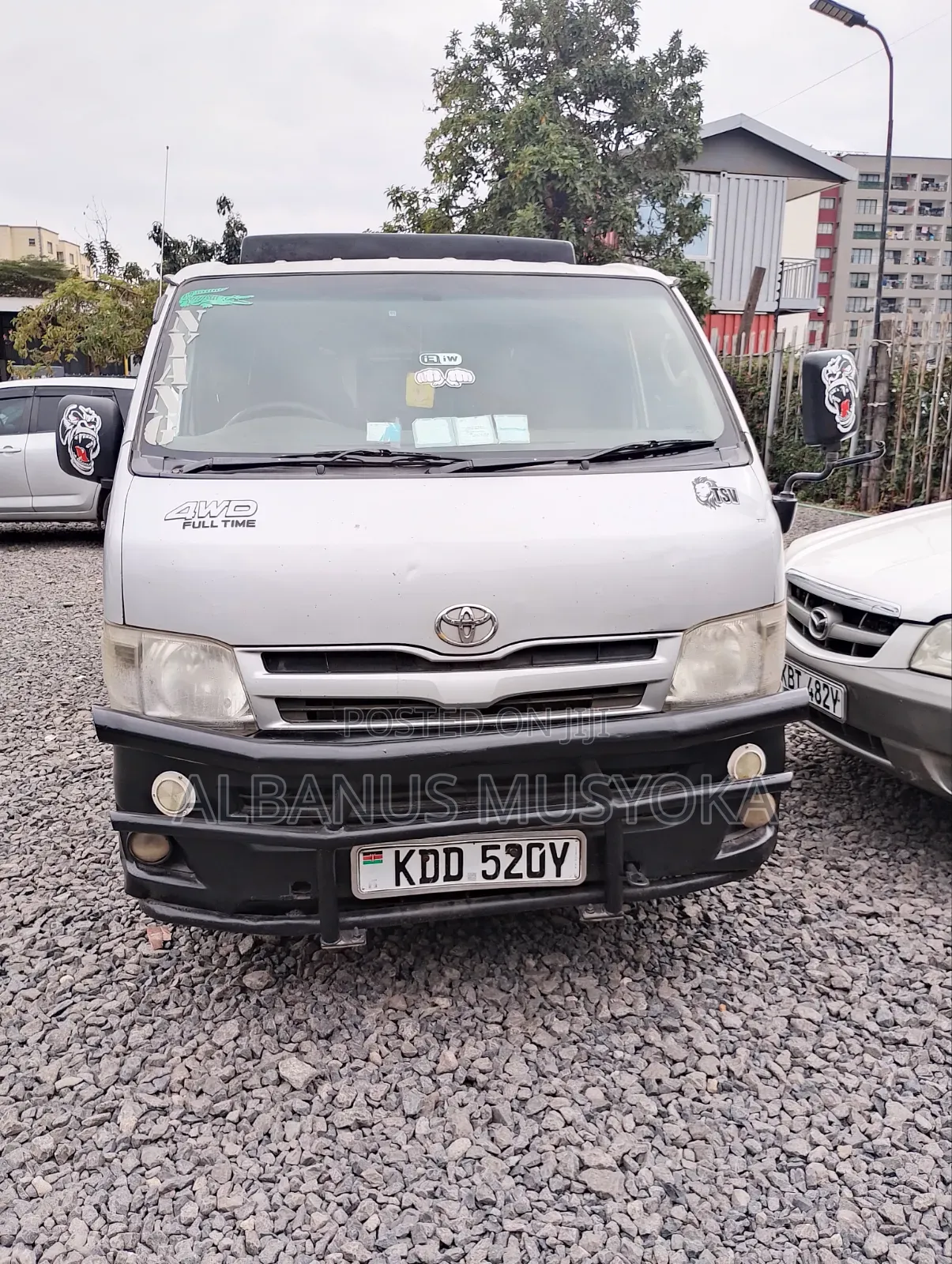 Toyota HiAce 2014 Silver