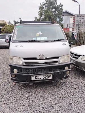 Toyota HiAce 2014 Silver